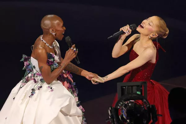 Cynthia Erivo y Ariana Grande en los Oscar 2025