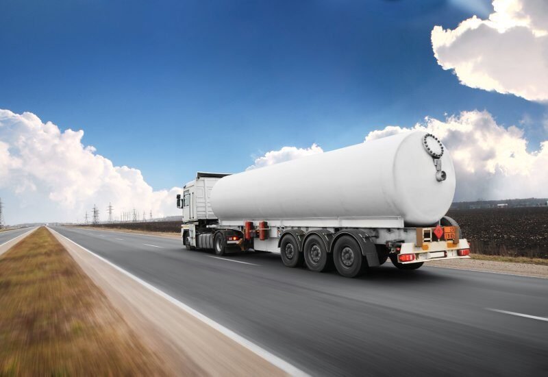 Materiales Comunes Que Se Transportan en Camiones Cisterna