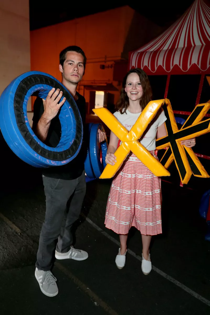 La Historia de Citas de Dylan O'Brien: Guía de Su Vida Amorosa