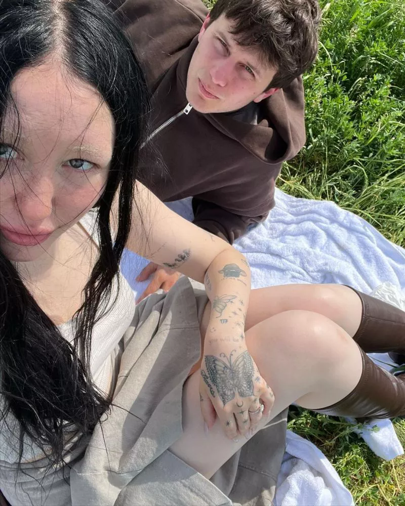 Noah Cyrus y Pinkus Cronología de la Relación: Fotos