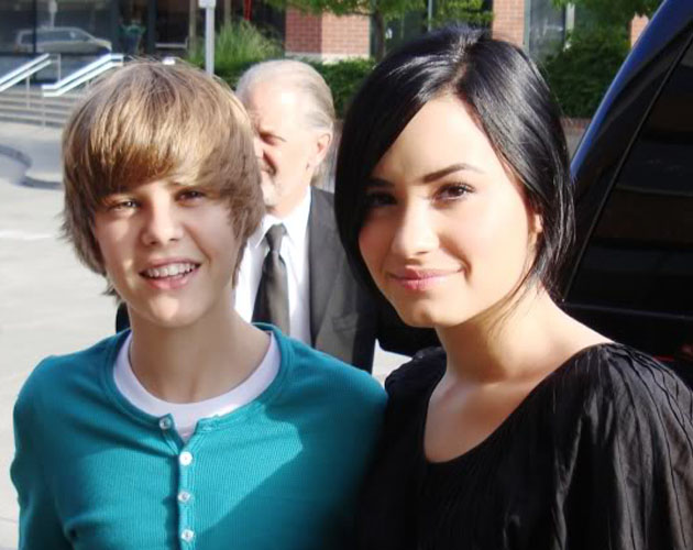 Justin Bieber y Demi Lovato apoyan el disco de Selena Gómez Justin Bieber y Demi Lovato apoyan el disco de Selena Gómez