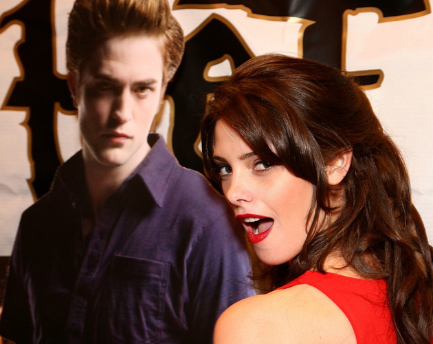 Robert Pattinson y Ashley Greene promocionarán "Amanecer parte 1" Robert Pattinson y Ashley Greene promocionarán "Amanecer parte 1"