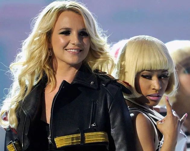 Britney Spears y Nicki Minaj en los Billboard Music Awards 2011