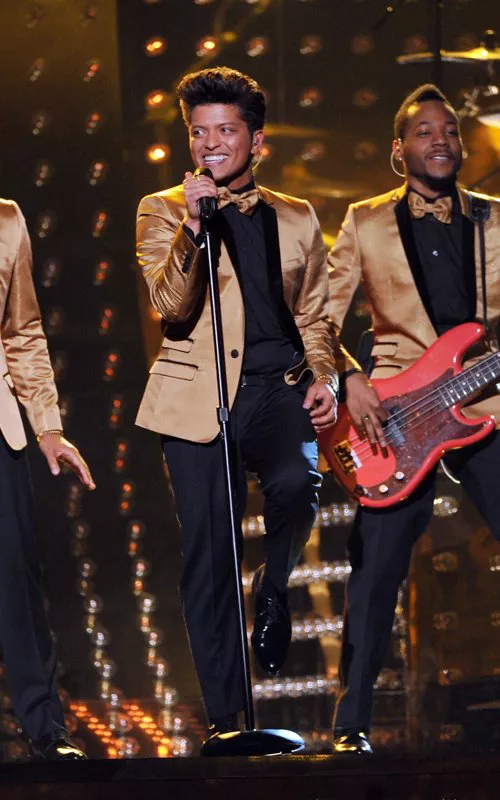 bruno-mars-grammy-2012- (4)