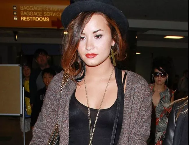 demi aeropuerto