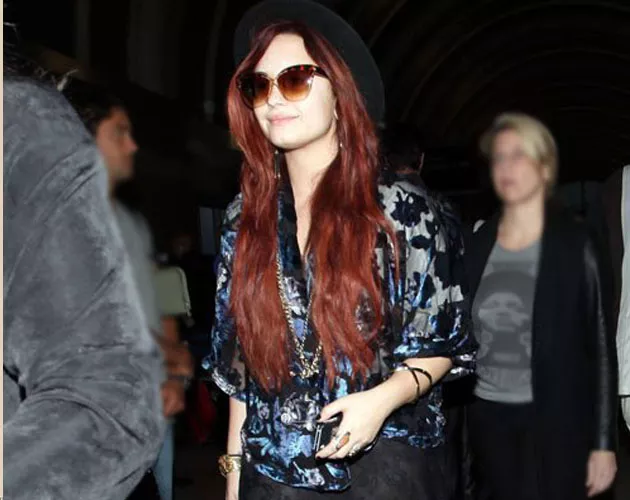 demi lovato aero