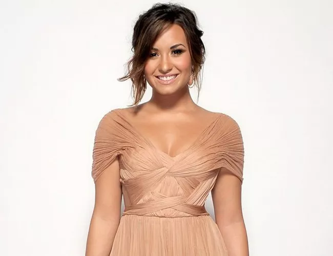 demi lovato alma awards
