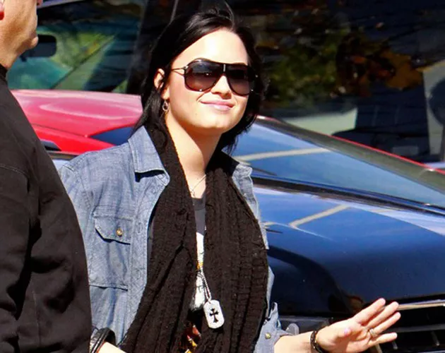 Demi Lovato sufre un accidente de tráfico