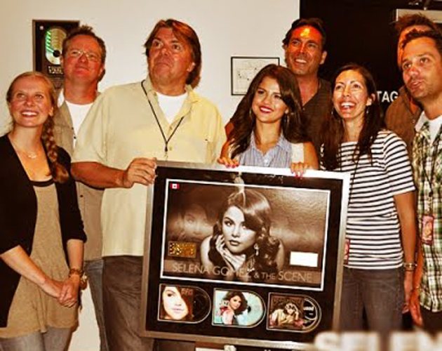 Selena Gómez ya es disco de oro en Canadá