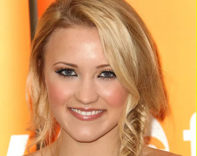 Emily Osment se decanta por el country