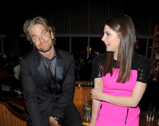 Ashley Greene podría haber cambiado a Joe Jonas por Gerard Butler