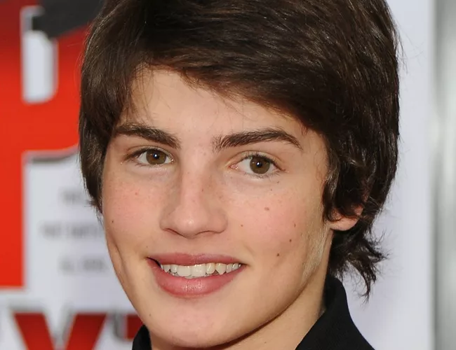 gregg sulkin antes
