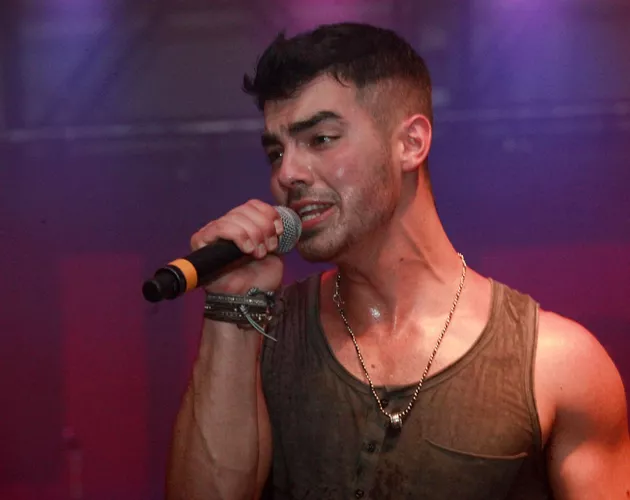 Joe Jonas