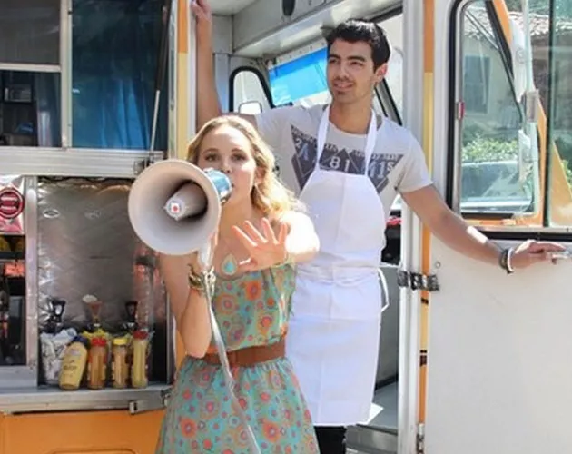 joe jonas burgers