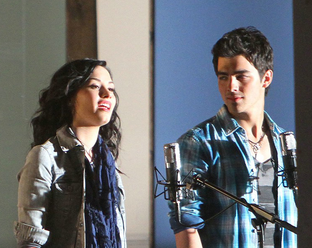 Joe Jonas no olvida a Demi Lovato Joe Jonas no olvida a Demi Lovato