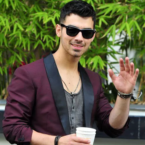 joe jonas gira