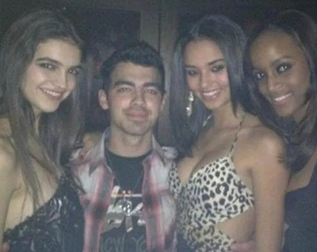 joe jonas modelo
