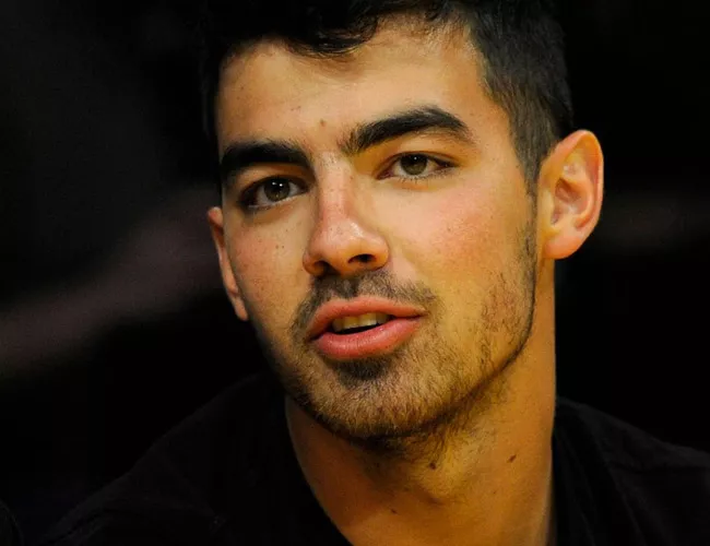 joe jonas niñera