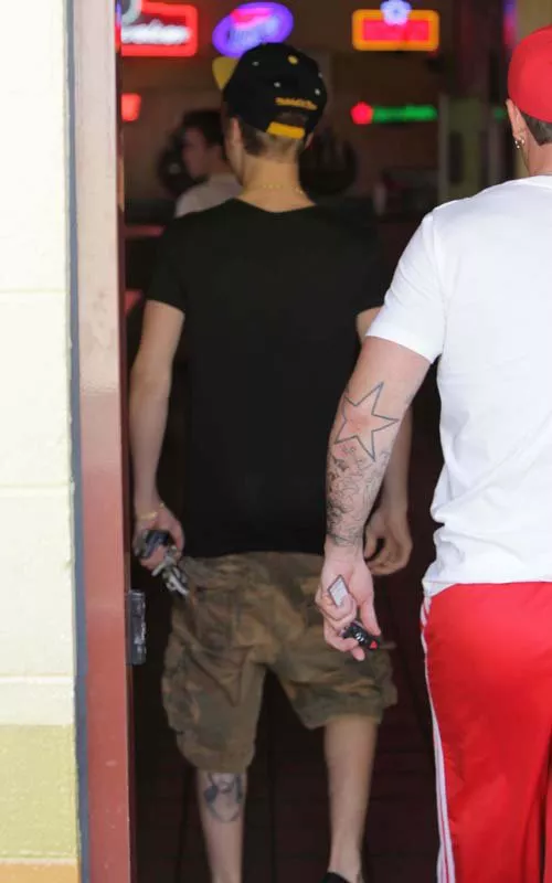justin-bieber-010512-1