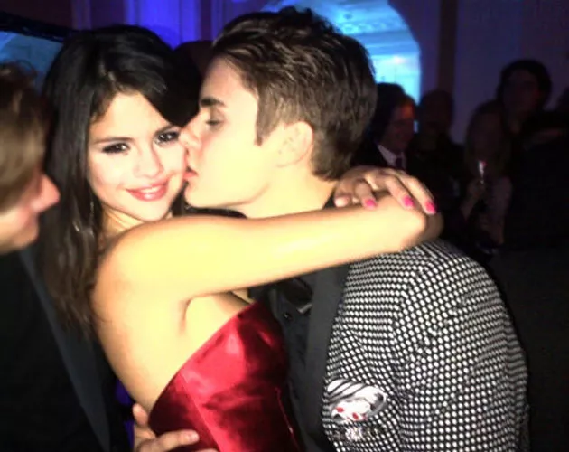justin bieber selena cumpleaños