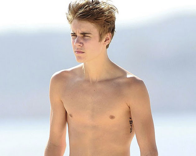 FOTOS: Justin Bieber sin camiseta otra vez en Los Cabos (México) FOTOS: Justin Bieber sin camiseta otra vez en Los Cabos (México)