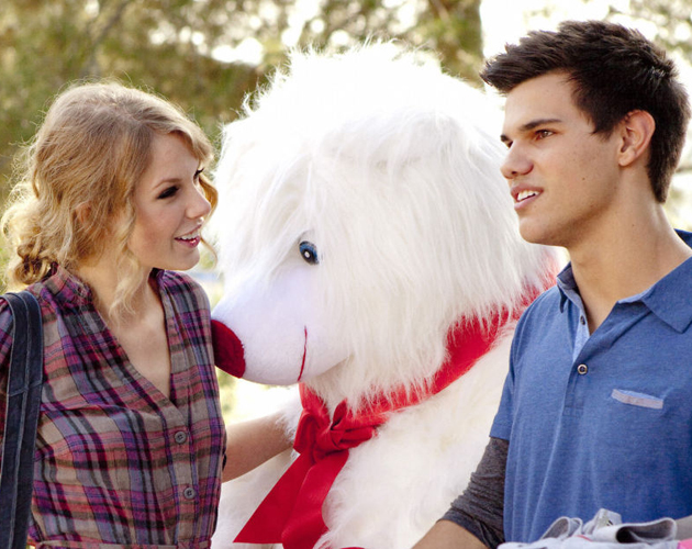 Taylor Swift desmiente haber vuelto con Taylor Lautner Taylor Swift desmiente haber vuelto con Taylor Lautner