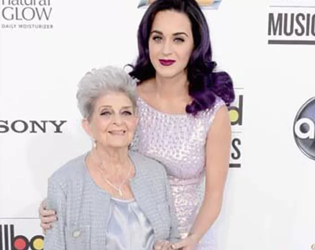 katy perry y abuela
