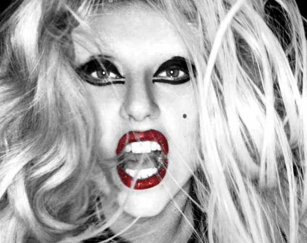 Lady Gaga estrena el videoclip 'The edge of glory' Lady Gaga estrena el videoclip 'The edge of glory'
