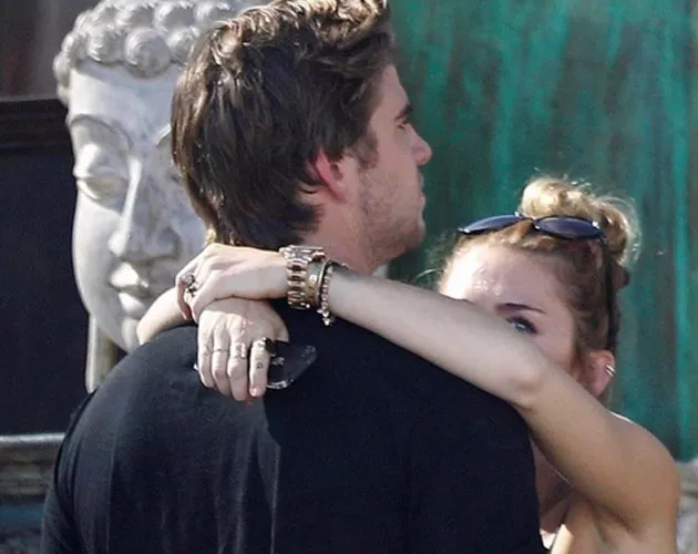 liam y miley
