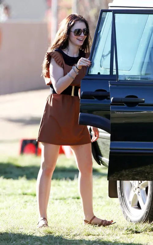 lily-collins-100211-1