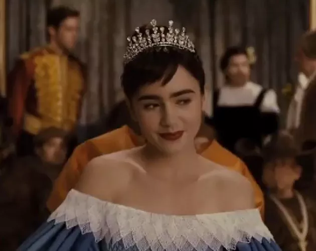 lily collins blancanieves