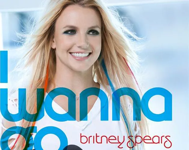 Britney Spears pone de moda las mechas de colores en el pelo