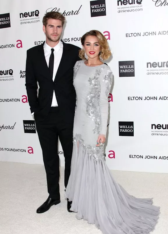 miley-cyrus-liam-hemsworth-elton-john-05