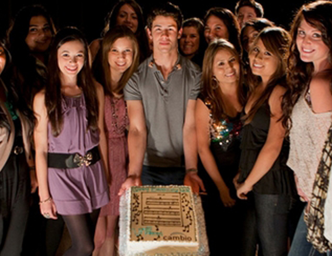Nick Jonas cumple 19 años y su novia le felicita por Twitter Nick Jonas cumple 19 años y su novia le felicita por Twitter