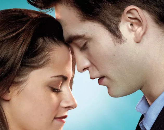 Robert Pattinson, cumpleaños romántico en pareja