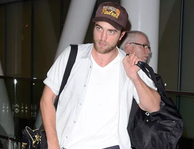 robert pattinson aeropuerto