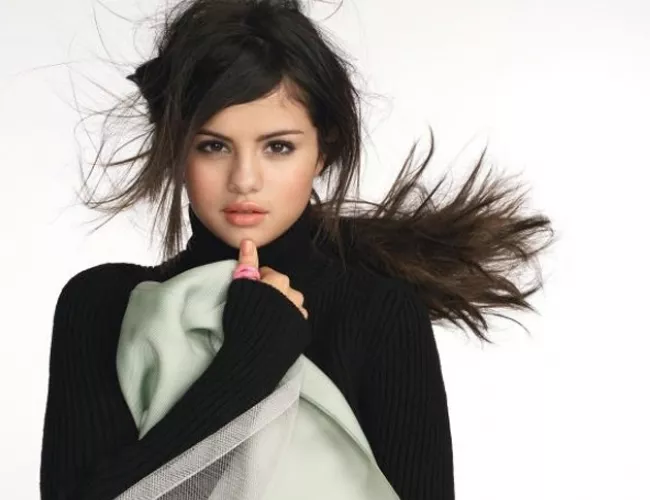 selena gomez 0