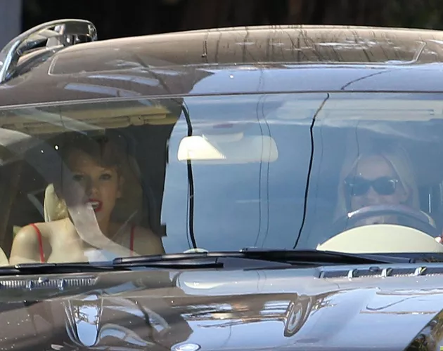 Taylor Swift y Reese Witherspoon