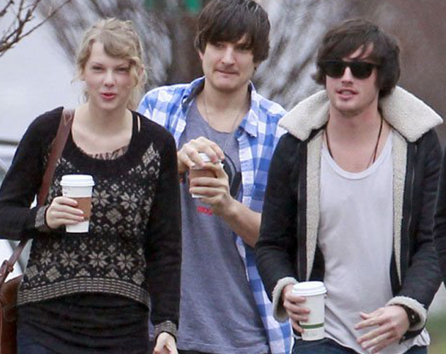 Fotos: Taylor Swift celebró el día de Acción de Gracias con sus amigos Fotos: Taylor Swift celebró el día de Acción de Gracias con sus amigos