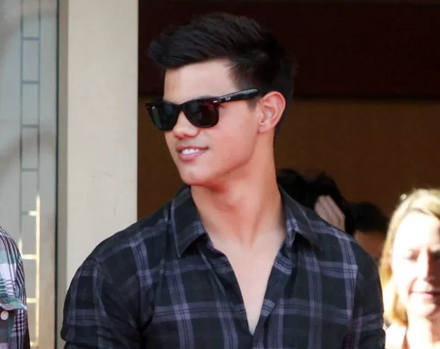 Taylor Lautner se siente raro después de acabar Crepúsculo