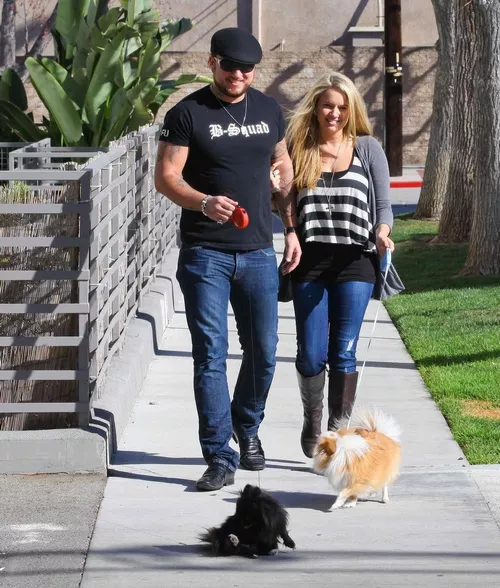 tiffany-thornton-chris-embarazada-001
